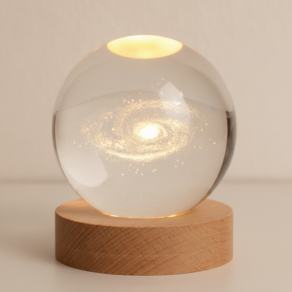 Avelena | AstroGlobe 3D Lampe – Spherical Holz Tischlampe mit warmem LED Licht und Planetendesign