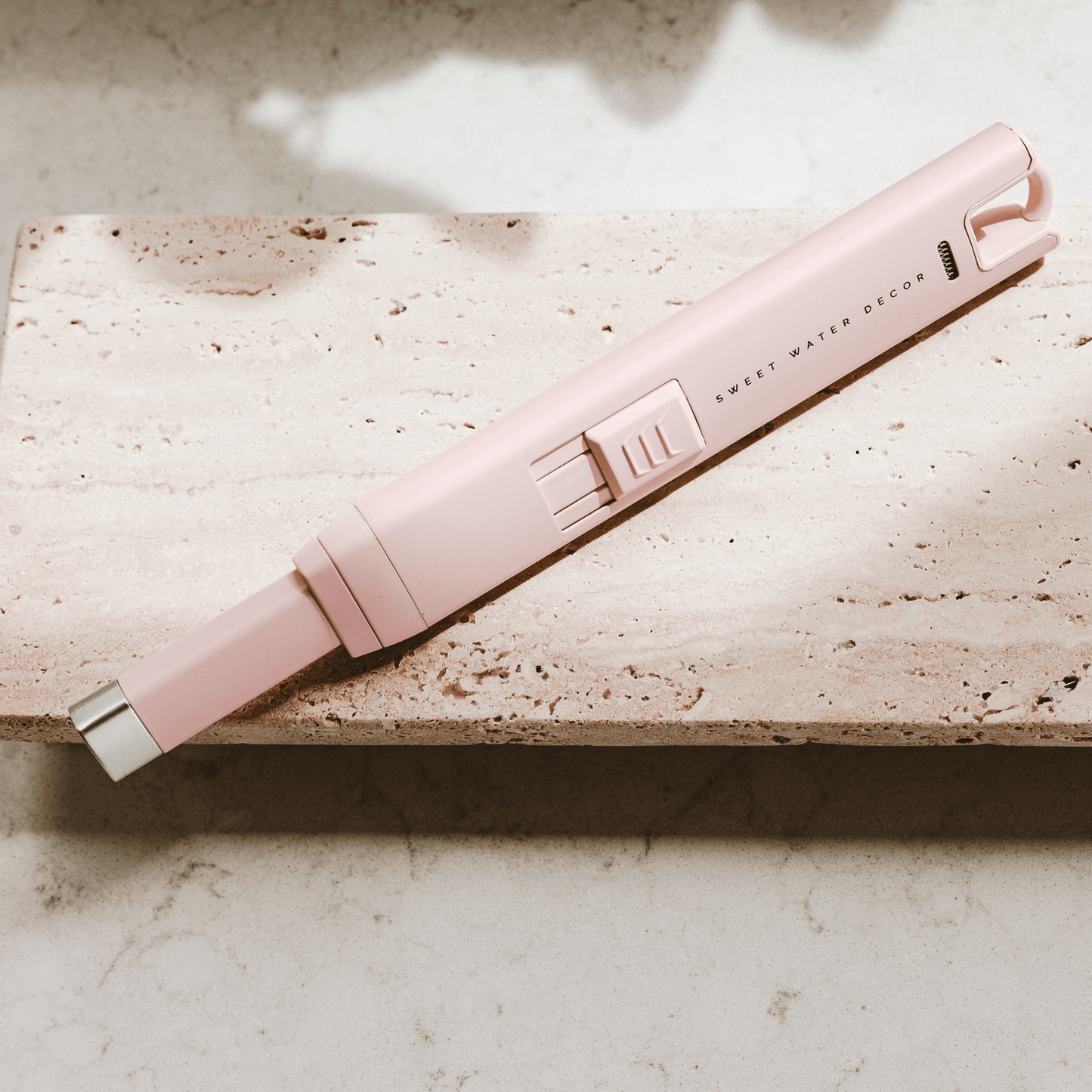 Avelena | Blush Pink Großes Elektrisches Feuerzeug