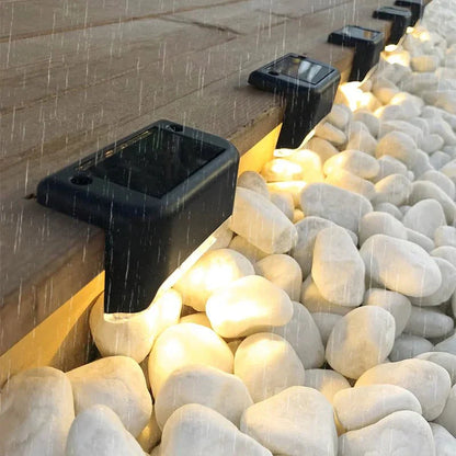 Avelena | LED Solar Außenlampe mit Bewegungsmelder – Wetterbeständige Solar-Wandleuchte für Garten und Weg