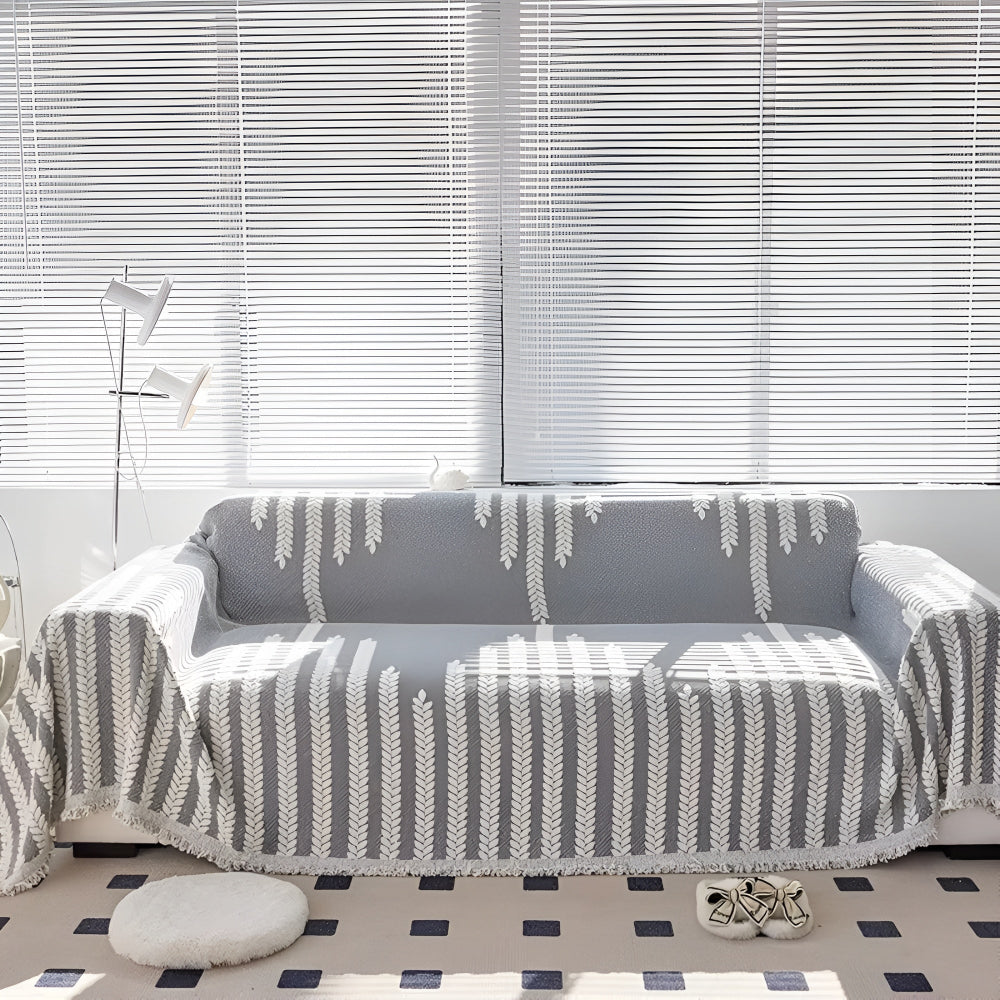 Avelena | Blätterfransige Spitzen-Sofabezug