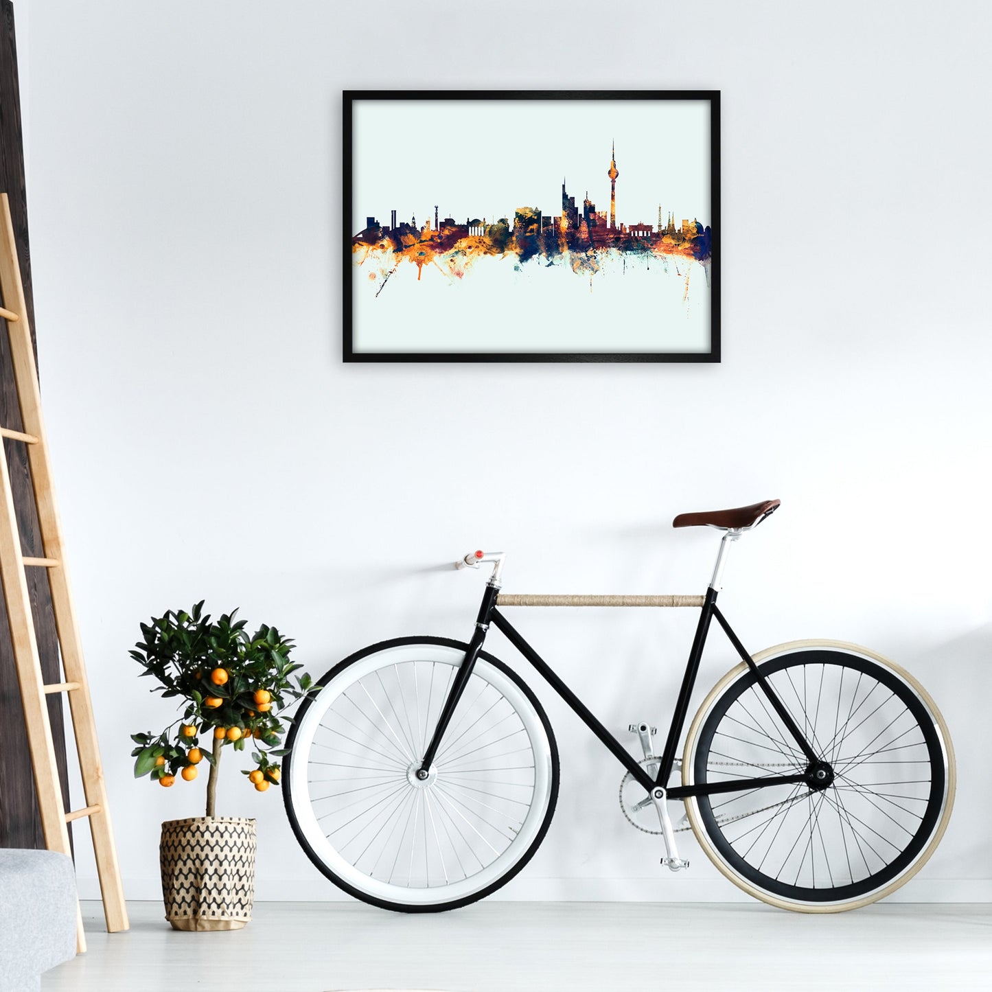 Avelena | Berlin Deutschland Skyline Blau Orange Kunsttrink von Michael Tompsett