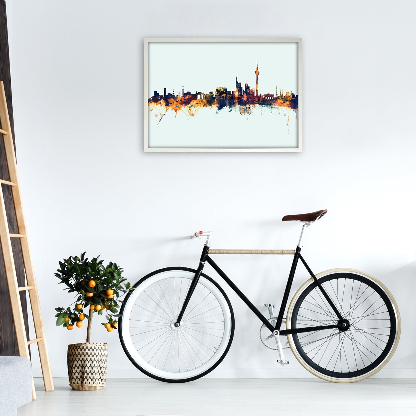 Avelena | Berlin Deutschland Skyline Blau Orange Kunsttrink von Michael Tompsett