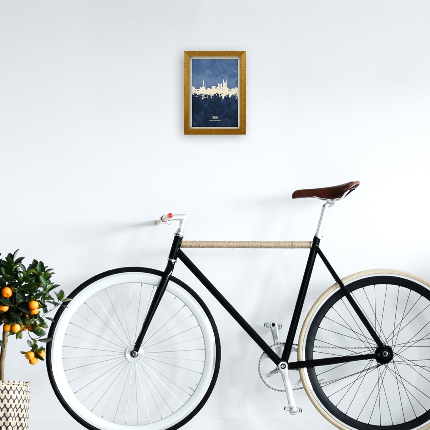 Avelena | Bad England Skyline Porträt Navy Kunstdruck von Michael Tompsett
