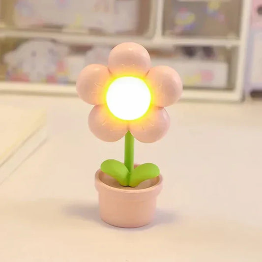 Avelena | Süße Blumen-Nachtlampe für Kinder – LED Tischlampe im Blumen-Design für das Kinderzimmer