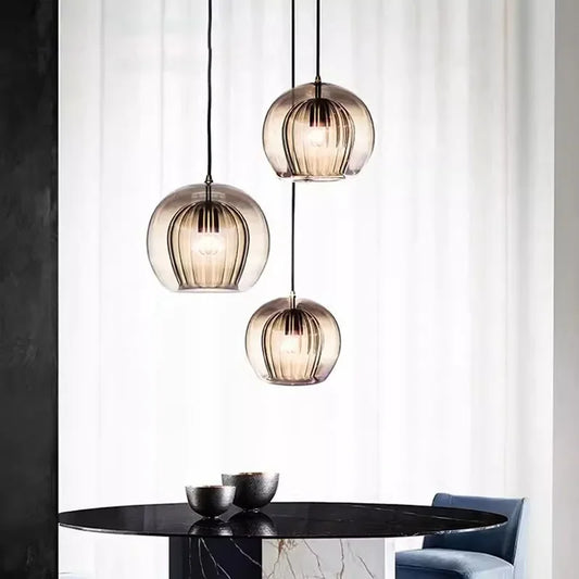 Avelena | Pendelleuchte aus modernem Glas für einen eleganten Look