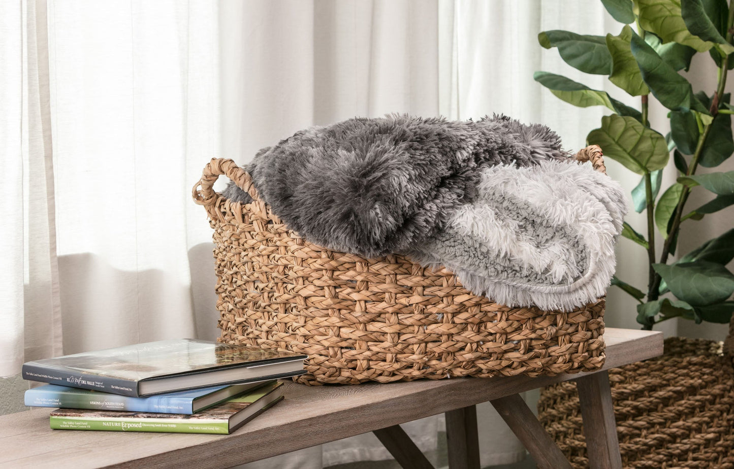 Avelena | Wolf Faux Langhaar Fleece-Decke