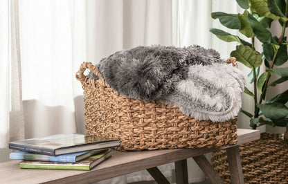 Avelena | Wolf Faux Langhaar Fleece-Decke
