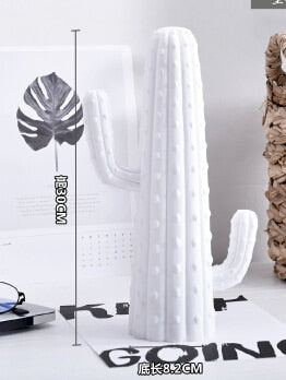 Avelena | Neuer Nordischer Stil Goldene oder Weiße Kaktusornament Hausdekoration Harz Hübsche Kaktusfigur Handgefertigte Simulationspflanze für Zuhause & Laden