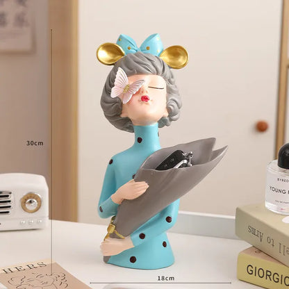 Avelena | FloralFinesse - Mädchen Vase Dekor