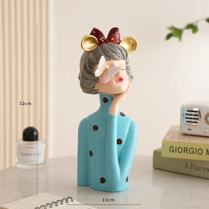 Avelena | FloralFinesse - Mädchen Vase Dekor