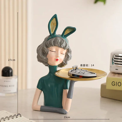 Avelena | FloralFinesse - Mädchen Vase Dekor