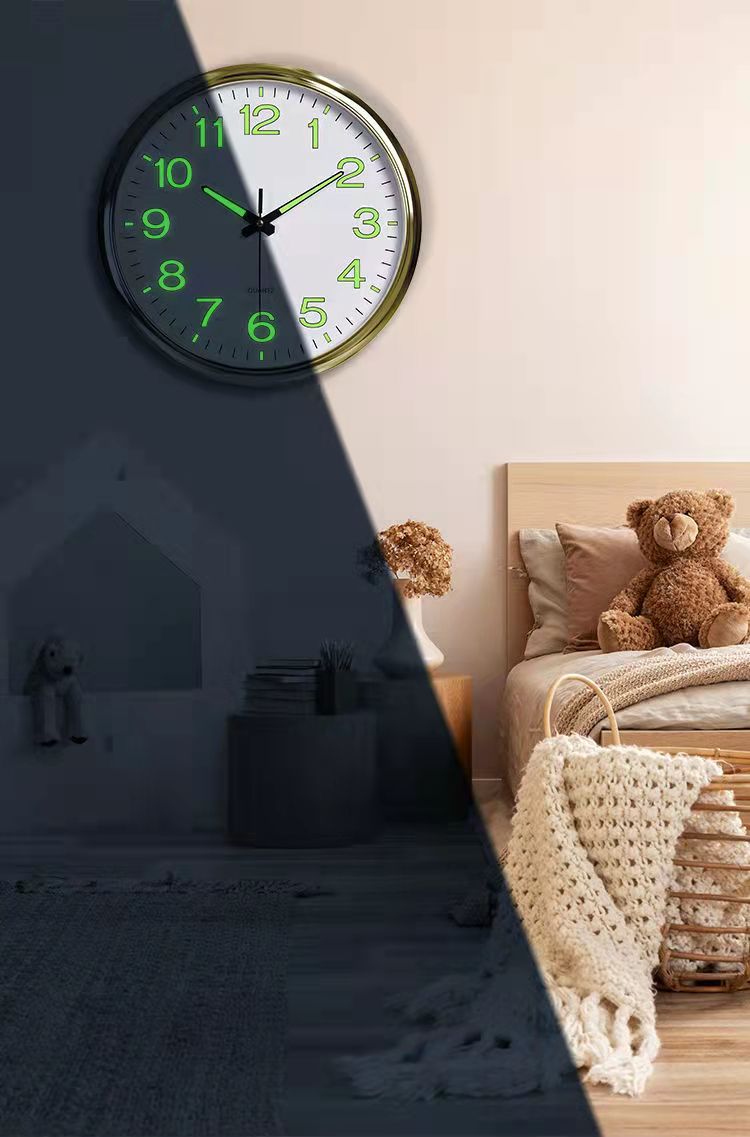 Avelena | Stille Klassenraum Uhr 30 Cm Geräuschlos & Beleuchtet Zeit