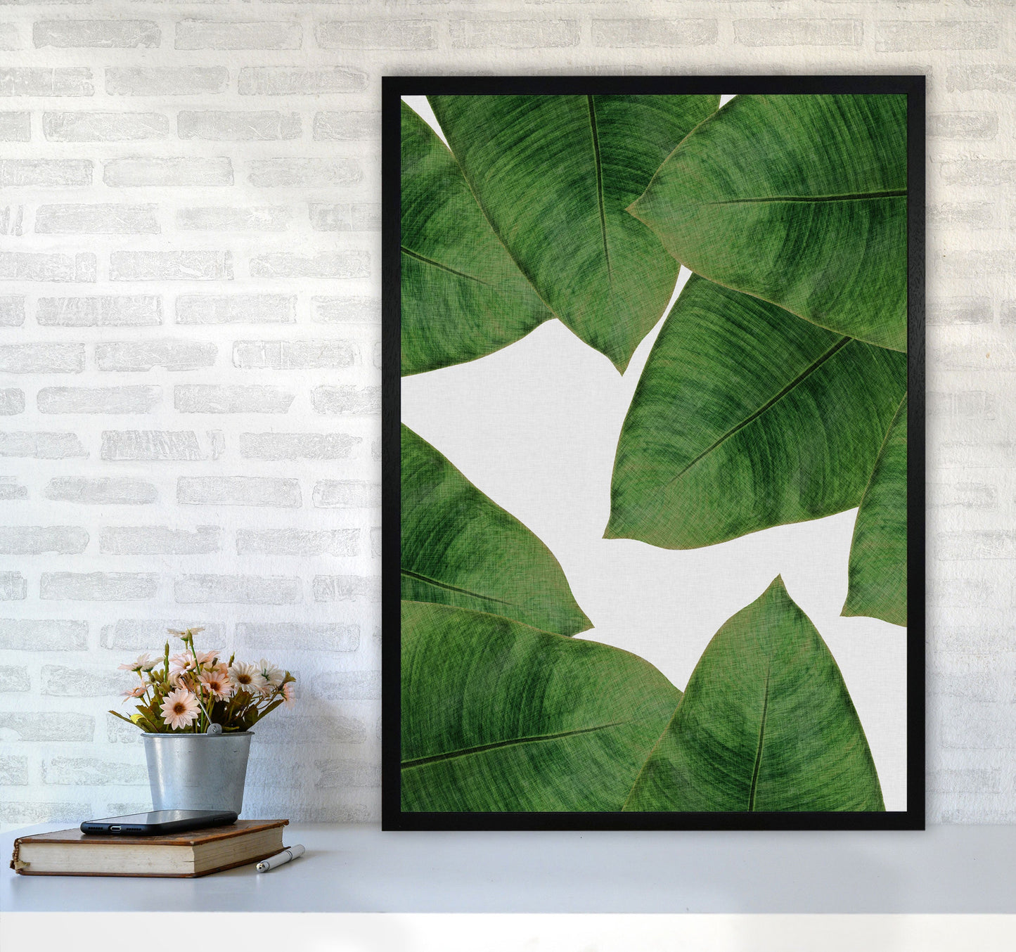 Avelena | Banana Leaf II Print von Orara Studio, gerahmter botanischer und Naturkunstdruck