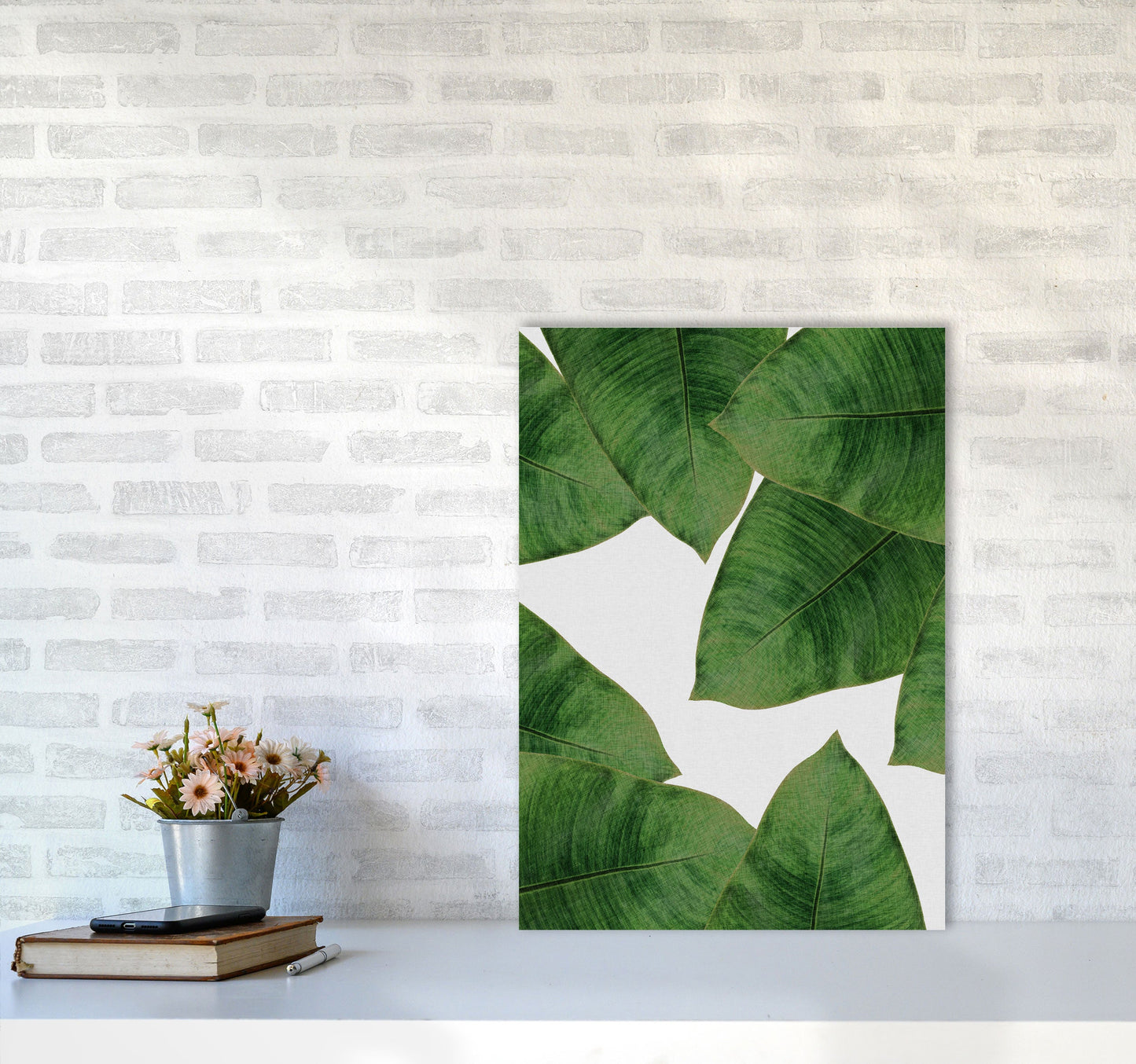 Avelena | Banana Leaf II Print von Orara Studio, gerahmter botanischer und Naturkunstdruck