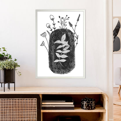Avelena | Dalia Kreide Schwarz Floral Kunstdruck Von Pixy Paper