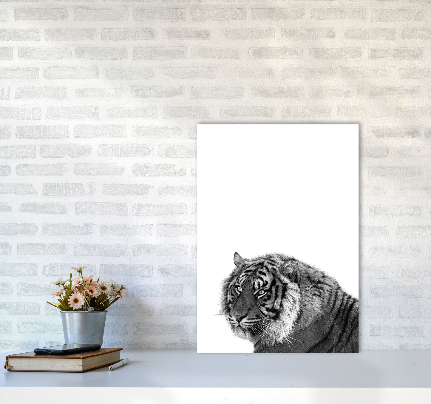 Avelena | Schwarz und Weiß Tiger Moderne Druck Tier Kunstdruck
