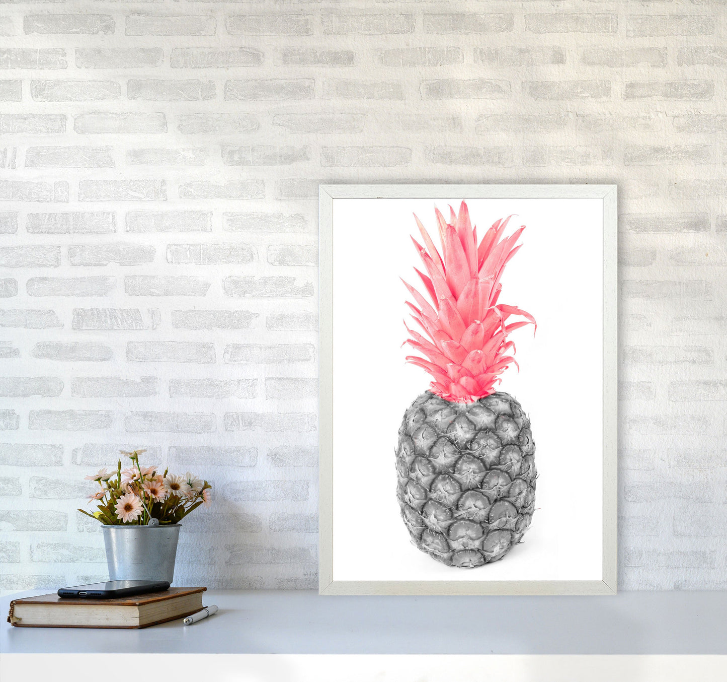 Avelena | Schwarz und rosa Ananas abstrakt modernes Druck, gerahmte Küchen Wandkunst