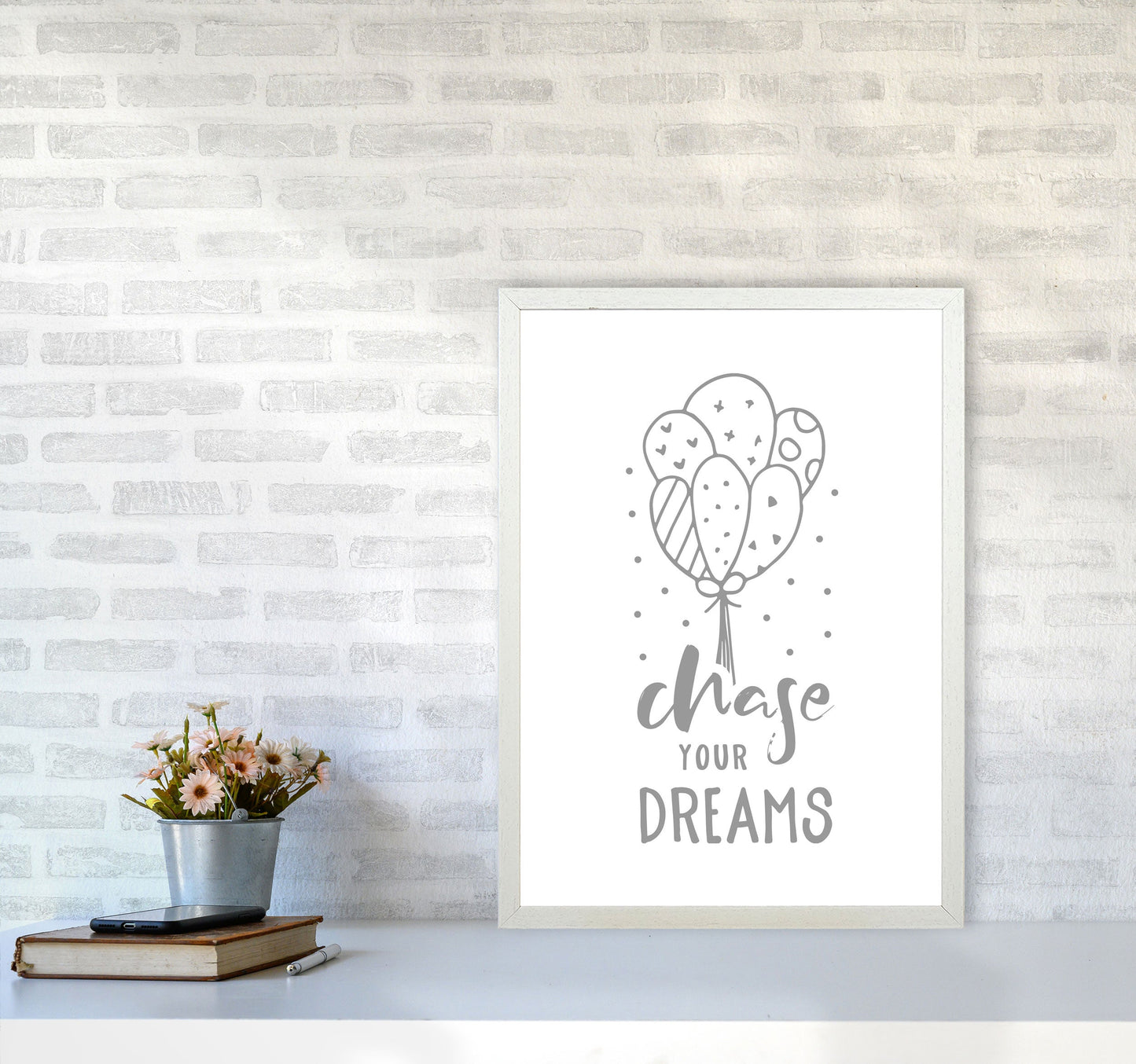 Avelena | Chase Your Dreams Grauer Rahmen Kinderzimmer Wandkunst Druck