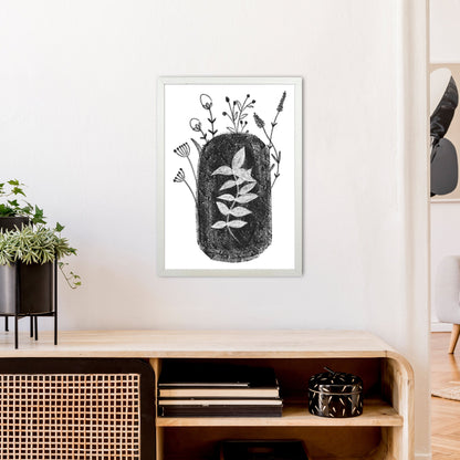 Avelena | Dalia Kreide Schwarz Floral Kunstdruck Von Pixy Paper