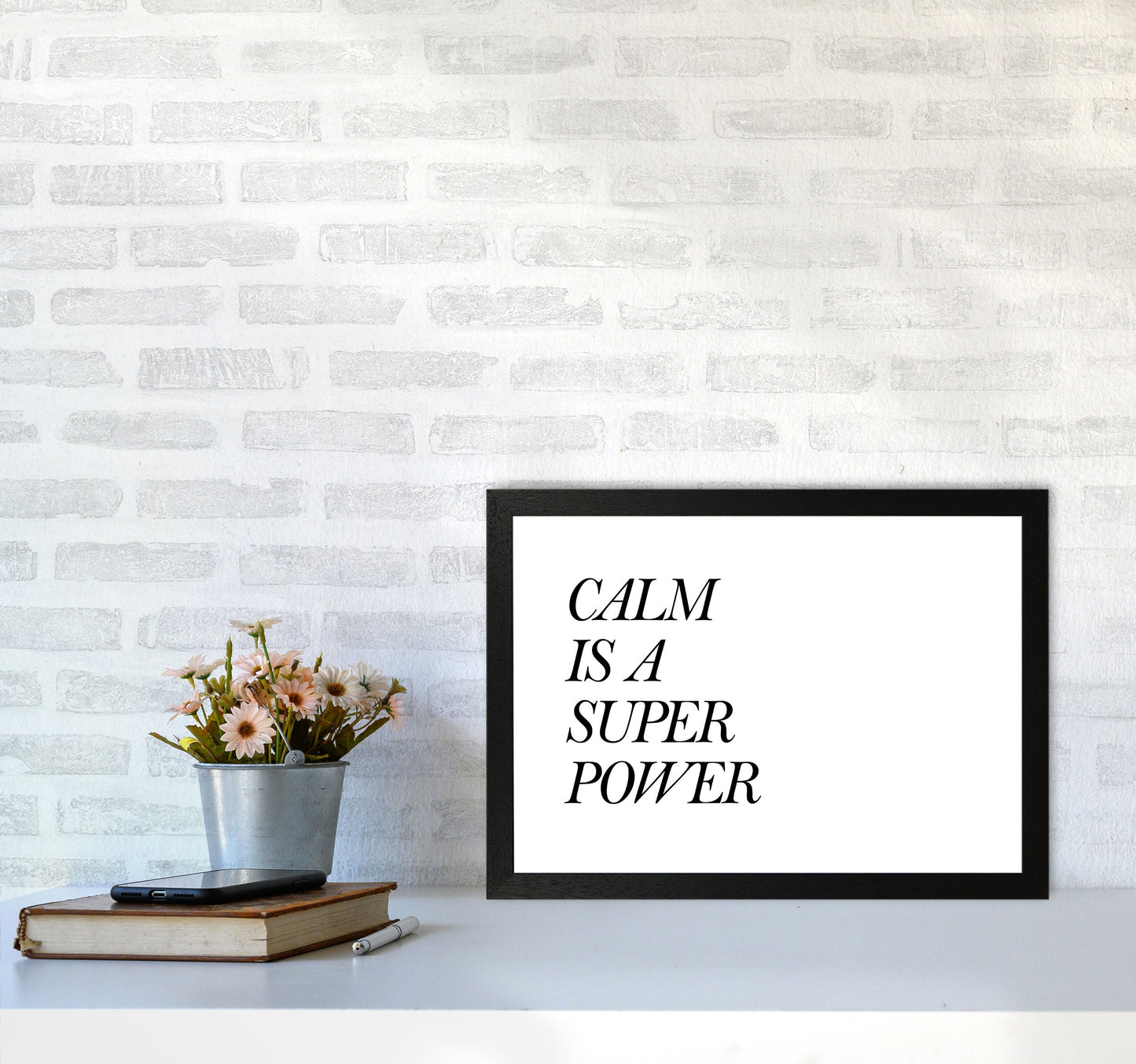 Avelena | Calm Is A Superpower Rahmen Typografie Wandkunstdruck