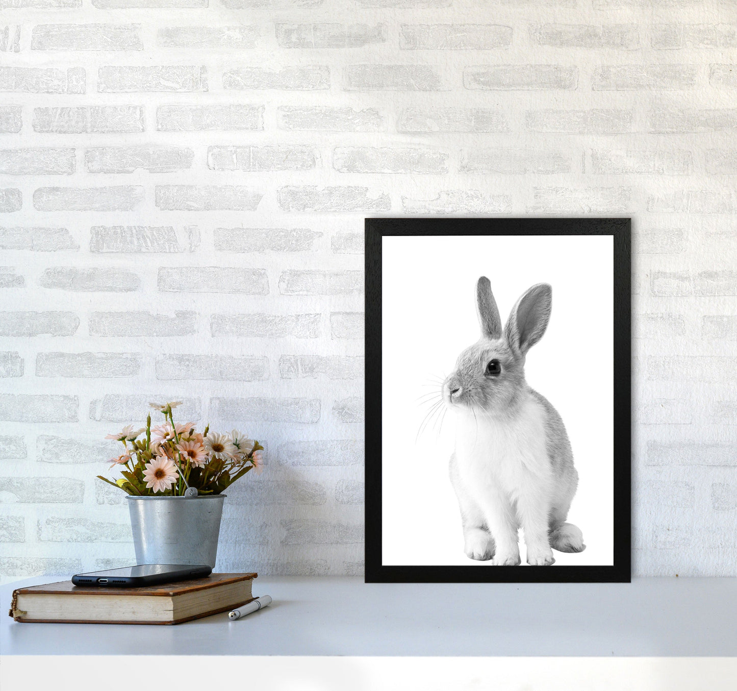 Avelena | Schwarz-Weiß Hase Moderne Druck Tierkunst Druck