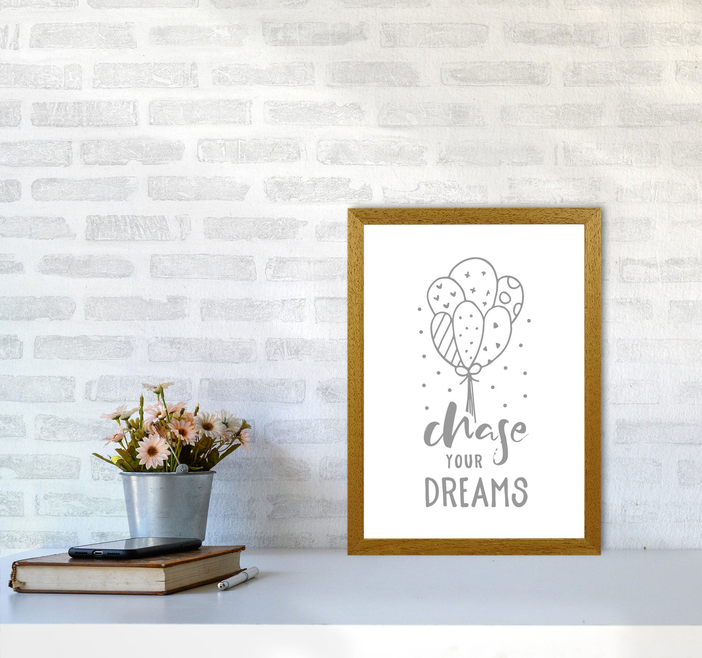 Avelena | Chase Your Dreams Grauer Rahmen Kinderzimmer Wandkunst Druck