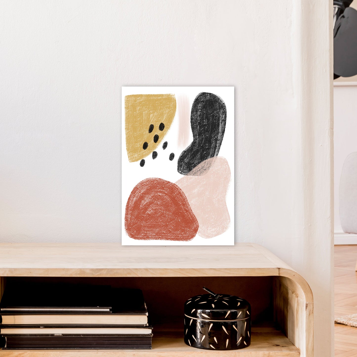 Avelena | Dalia Kritt Schwarz Punkte Form Kunstdruck Von Pixy Paper