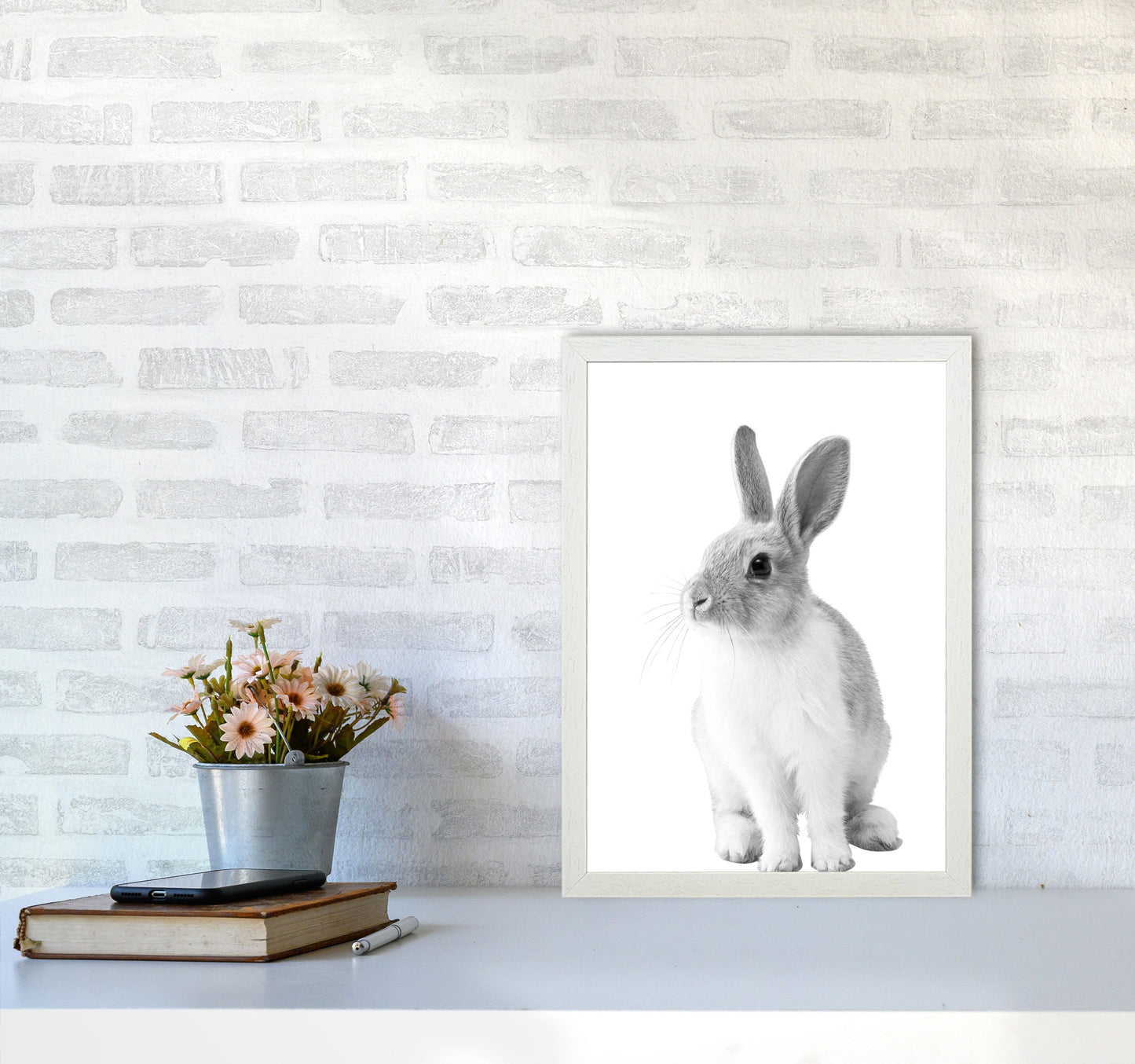 Avelena | Schwarz-Weiß Hase Moderne Druck Tierkunst Druck