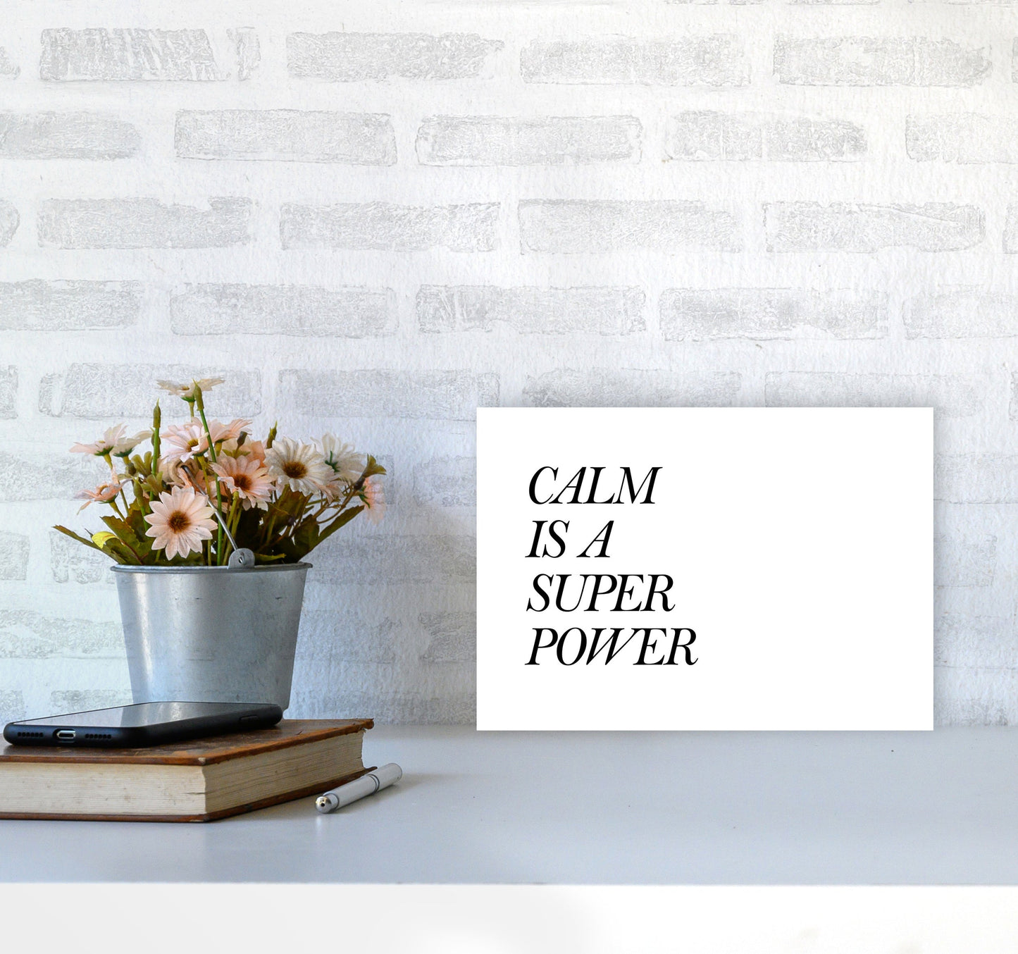 Avelena | Calm Is A Superpower Rahmen Typografie Wandkunstdruck