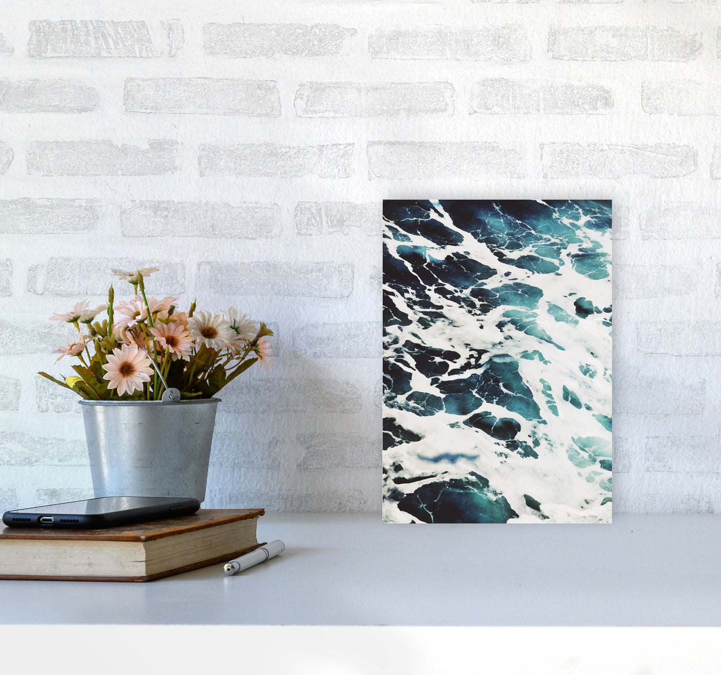 Avelena | Blau Weiß Wasser Moderne Druck, Rahmen Botanische & Natur Kunst Druck