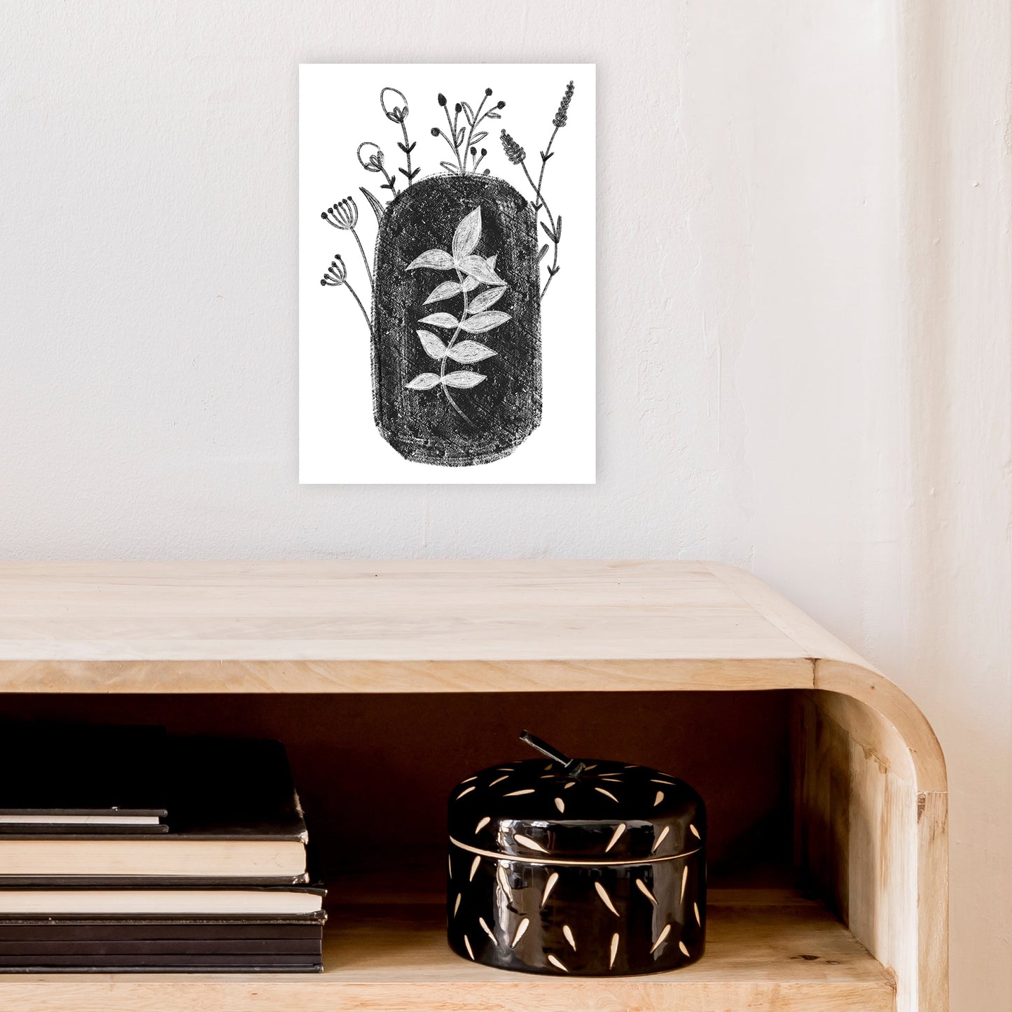 Avelena | Dalia Kreide Schwarz Floral Kunstdruck Von Pixy Paper
