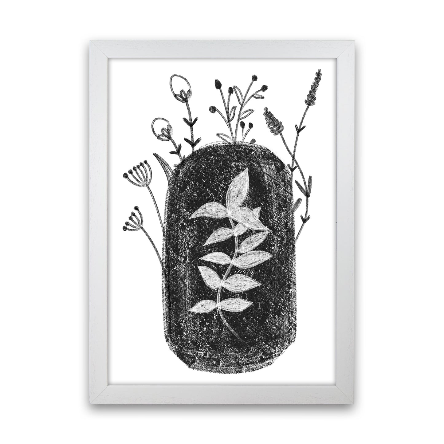Avelena | Dalia Kreide Schwarz Floral Kunstdruck Von Pixy Paper
