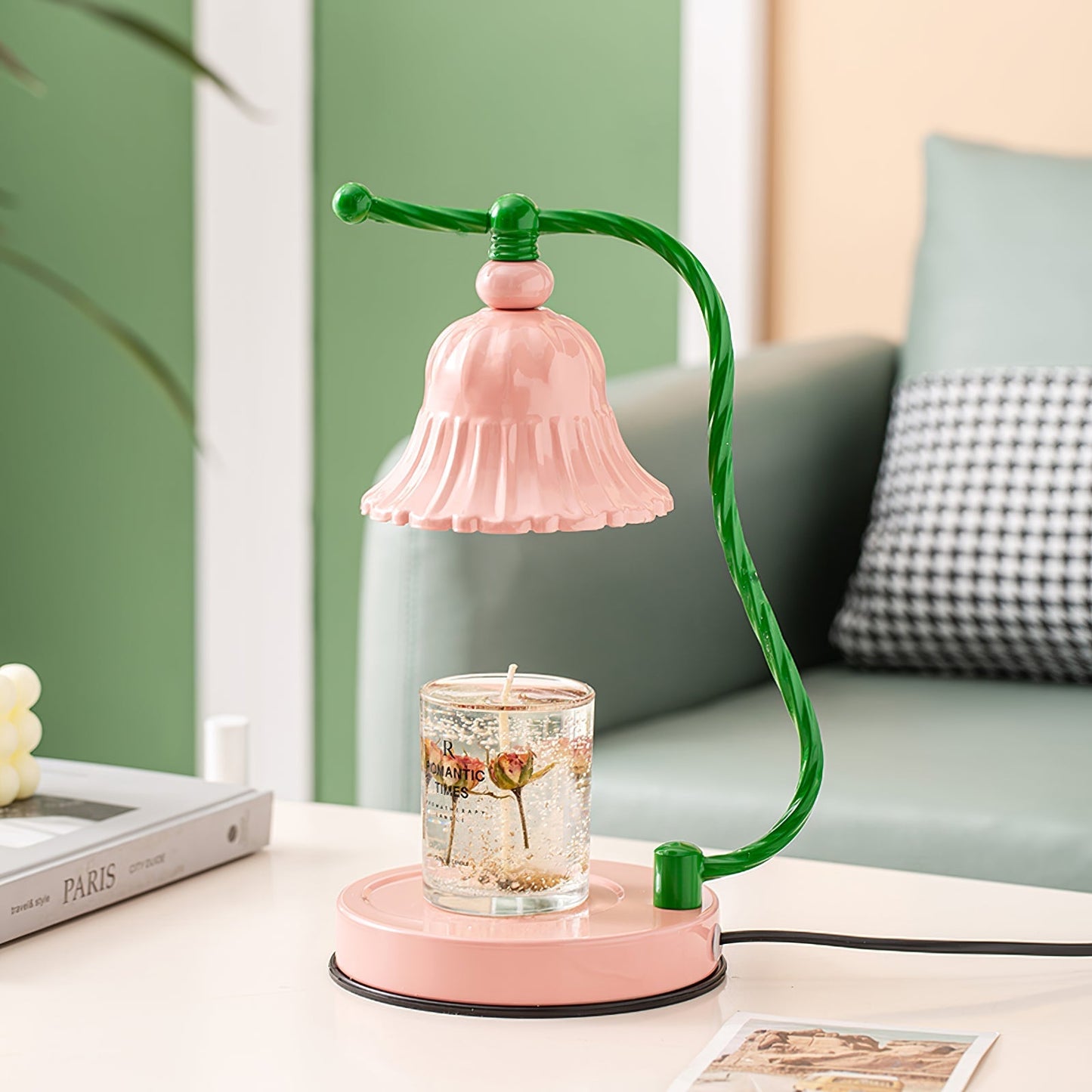 Avelena | BloomAura – Charmante rosa Glas-Tischlampe