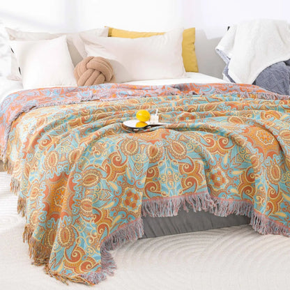 Avelena | Wendbare Paisley Bohemian Baumwolldecke