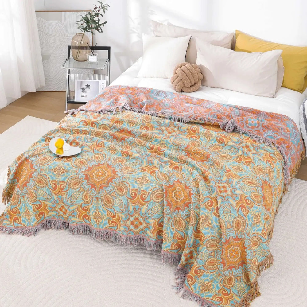 Avelena | Wendbare Paisley Bohemian Baumwolldecke