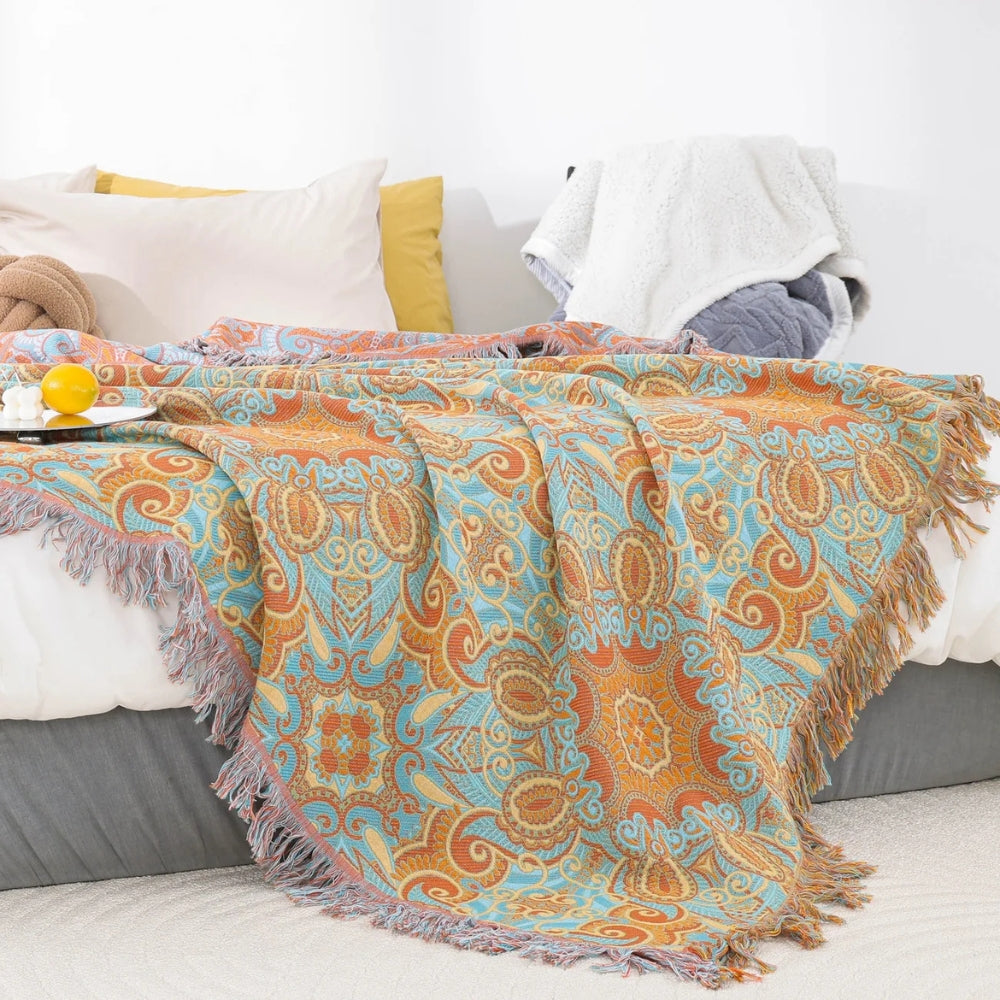 Avelena | Wendbare Paisley Bohemian Baumwolldecke