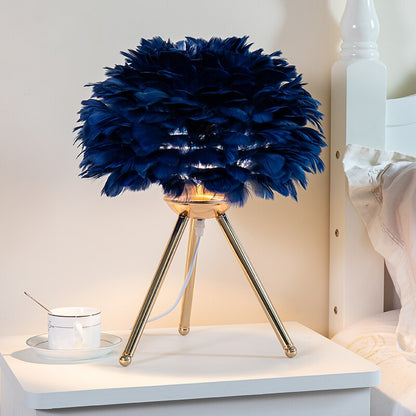 Avelena | Romantische Feder Tischlampe Moderne Nachttischlampe Wohnzimmer Kaffeehaus Dekoration Hochzeit Weihnachtsgeschenk Straußfeder Licht