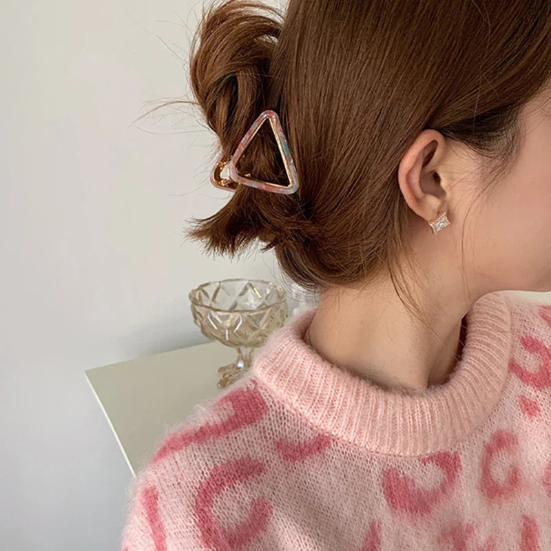 Avelena | Schicke Geometrische Haarspange für Frauen
