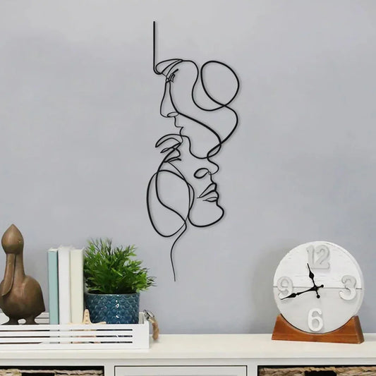 Avelena | Schwarze Metall Wandkunst | Abstrakte Wand Skulptur