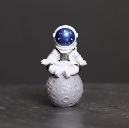 Avelena | Harz-Astronaut-Figur Statue Raumfahrer Skulptur Pädagogisches Spielzeug Schreibtisch-Dekoration Astronaut-Modell Für Kinder Geschenk