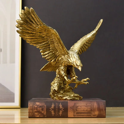 Avelena | Resin Goldener Adler Statue Kunst Tier Modell Sammlung Ornament Zuhause Büro Schreibtisch Feng Shui Dekor Figuren einfach