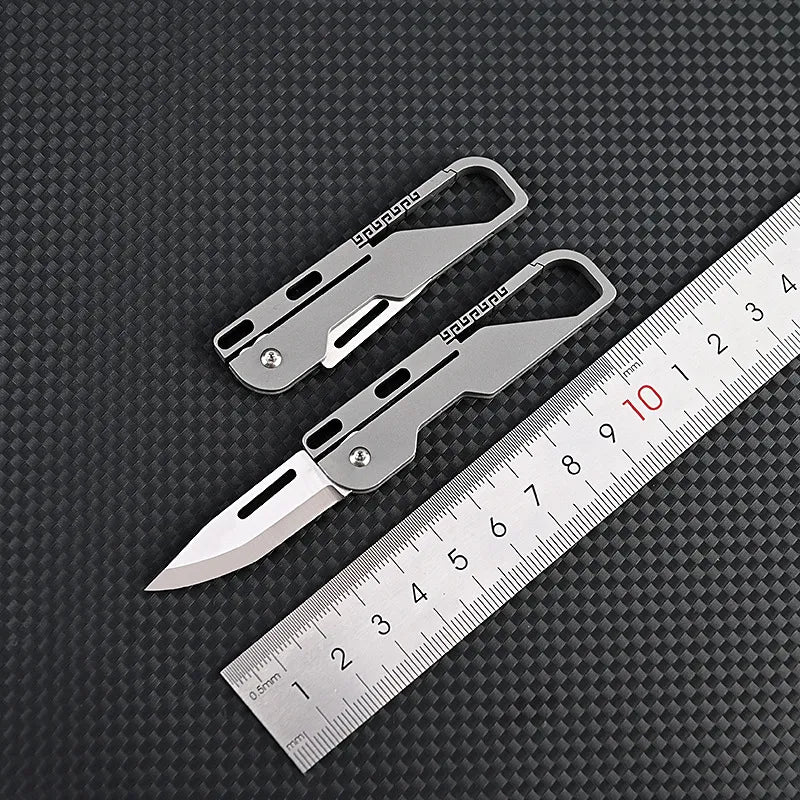 Avelena | Kompakt und leistungsstark: Mgs Titanlegierung Mini-Faltmesser mit hochfestem D2-Klinge – Ein Schlüsselanhänger Taschenmesser für Outdoor EDC und Selbstverteidigung