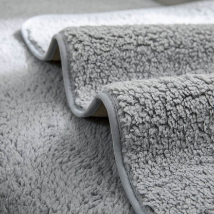 Avelena | CozyShield - Elegante und schützende Stretch-Sofa-Abdeckung