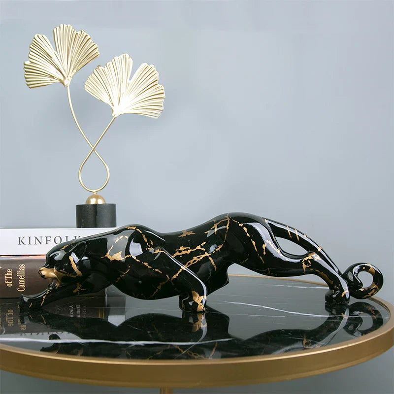 Avelena | Eleganter Jaguar Steinbildhauer