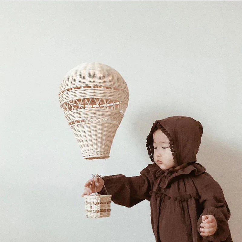 Avelena | Handgefertigtes Rattan Woven Luftballon Mobile Ornament