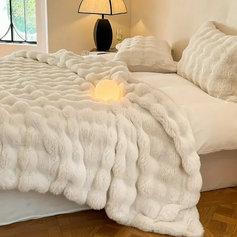 Avelena | PlushCozy | Kunstpelz Winterdecke