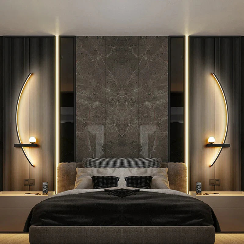 Avelena | Zeitgenössische Edge Wandlampe – Schwarz & Gold Innen-/Außenbeleuchtung für moderne Räume