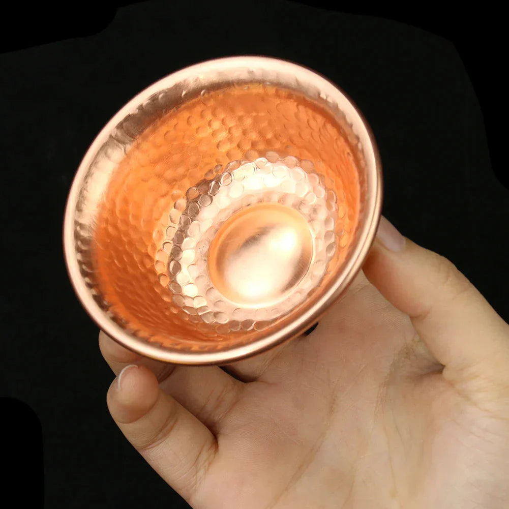 Avelena | Nepalese reine Kupfer-Wasserbereitungs-Schüssel handgefertigtes Hammermuster heilige Wasser-Schüssel für Buddha Buddhismus-Zubehör