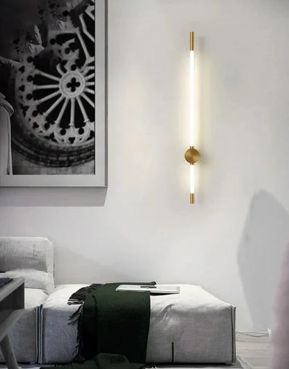 Avelena | AstraBeam – Vertikale LED-Wandlampe für moderne Innenräume
