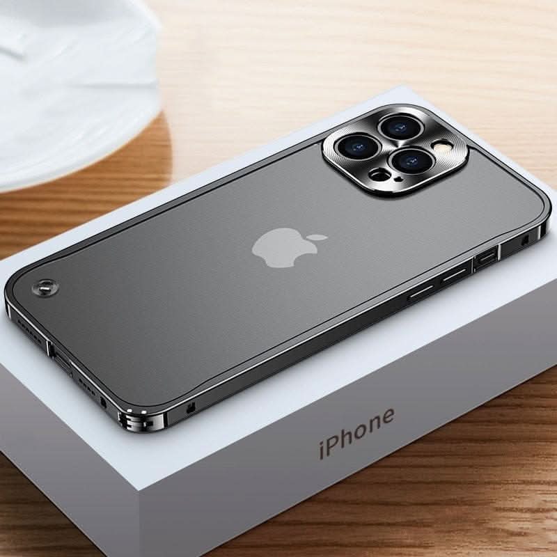 Avelena | Aluminium-Metallgehäuse mit Polycarbonatrückseite für iPhone